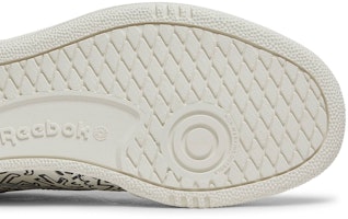 Keith Haring x Reebok Club C 'Motif Gambar Menari' GZ1458 Purchase Keith Haring x Reebok Club C 'Motif Gambar Menari' GZ1458