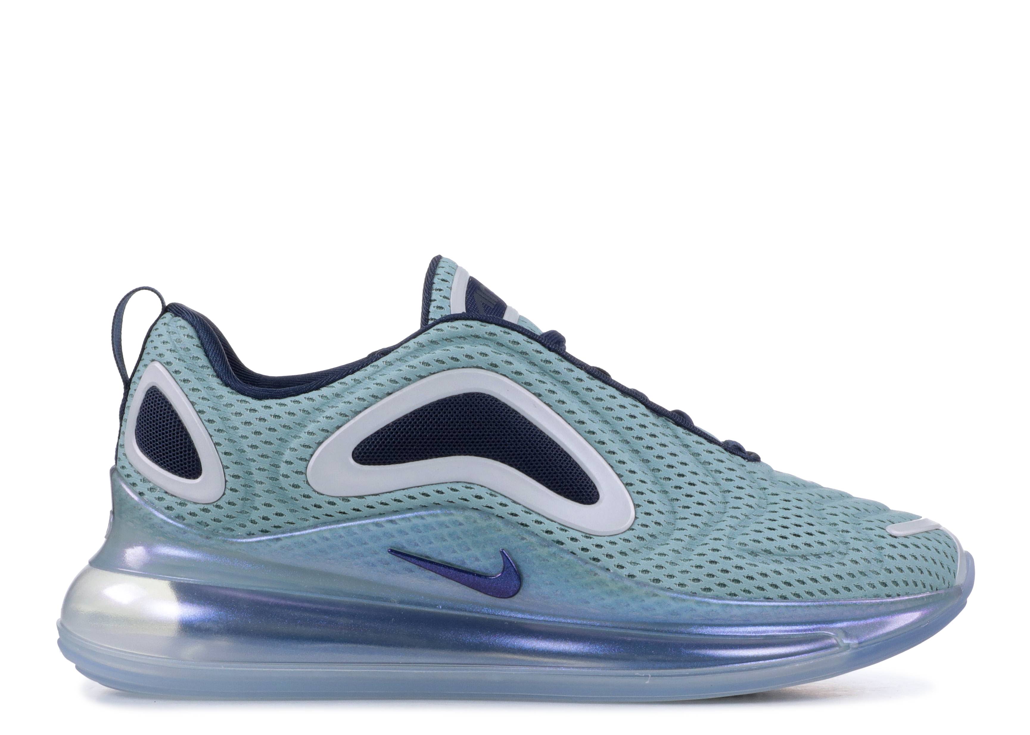 nike air max 720 metallic white