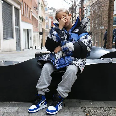 Lookbook Image 4