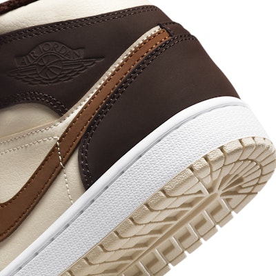(Women) Air Jordan 1 Mid 'Brown Fleece' DO6699-200 Sizing (Women) Air Jordan 1 Mid 'Brown Fleece' DO6699-200
