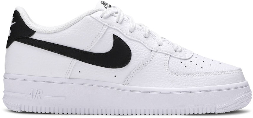 Nike air force 1 2025 grade school black and white