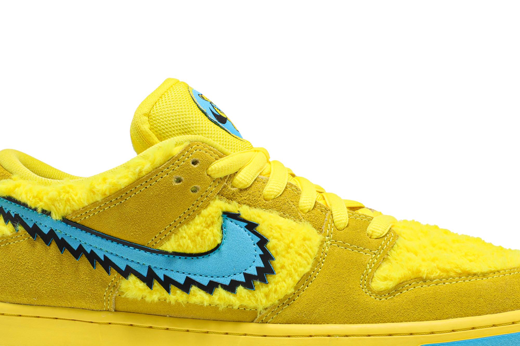 nike sb dunk low x pokemon