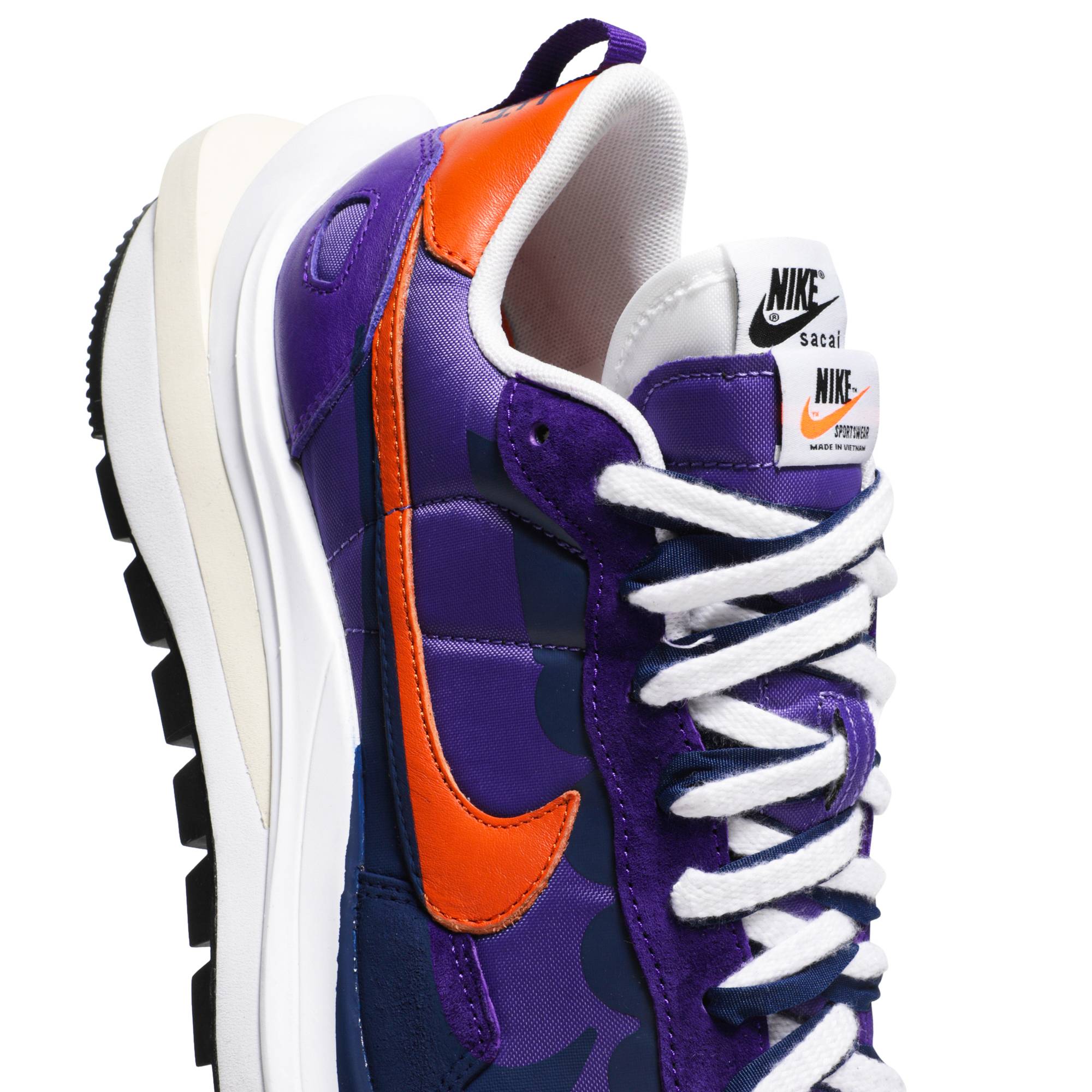sacai nike iris