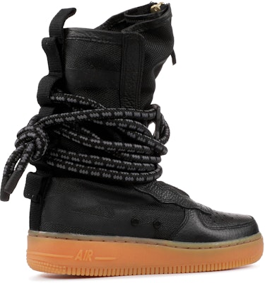 (W) 나이키 SF 에어포스 1 하이 '블랙검' (Nike SF 에어포스 1 하이 '블랙검') AA3965-001 Lookbook (W) 나이키 SF 에어포스 1 하이 '블랙검' (Nike SF 에어포스 1 하이 '블랙검') AA3965-001