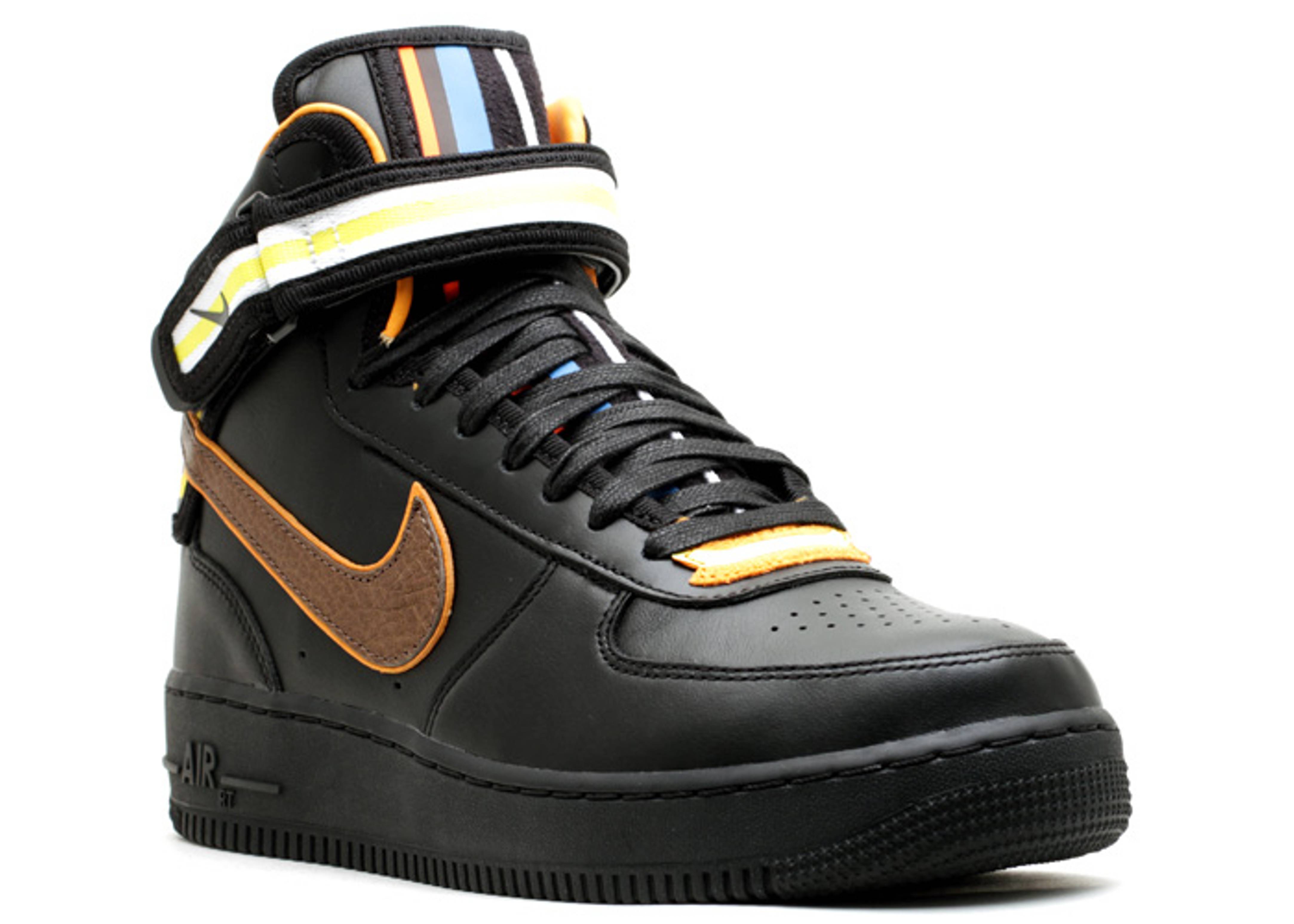 Order Riccardo Tisci x Nike Air Force 1 Mid SP 'Hitam' 677803-020