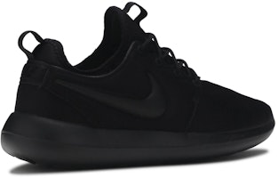 Nike Roshe Two 'Triple Black' Hitam Total 844656-001 Lookbook Nike Roshe Two 'Triple Black' Hitam Total 844656-001