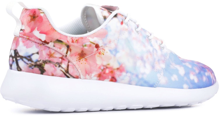 (Women) Nike Roshe One 'Cherry Blossom' 819960-100 Lookbook (Women) Nike Roshe One 'Cherry Blossom' 819960-100