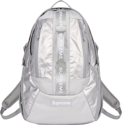 Tas Ransel Supreme (FW22) 'Perak' Buy Tas Ransel Supreme (FW22) 'Perak'