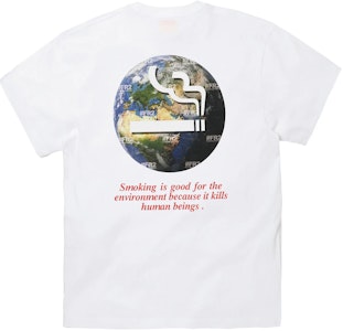 FR2地球Tシャツ (白)
Buy FR2地球Tシャツ (白)