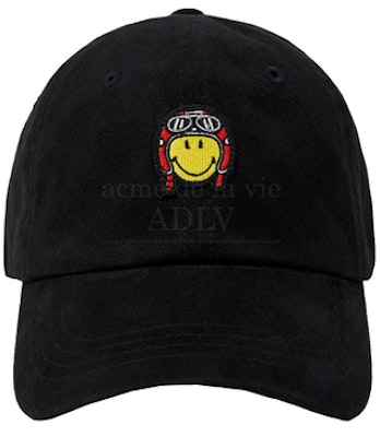 acmé de la vie x Smiley® Biker Smiley Wappen Ball Cap Black Order acmé de la vie x Smiley® Biker Smiley Wappen Ball Cap Black