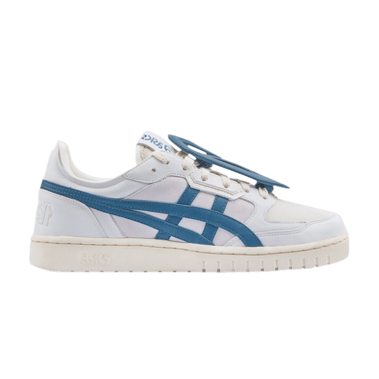 chemist asics