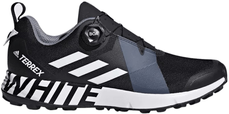 White mountaineering 2025 terrex two boa
