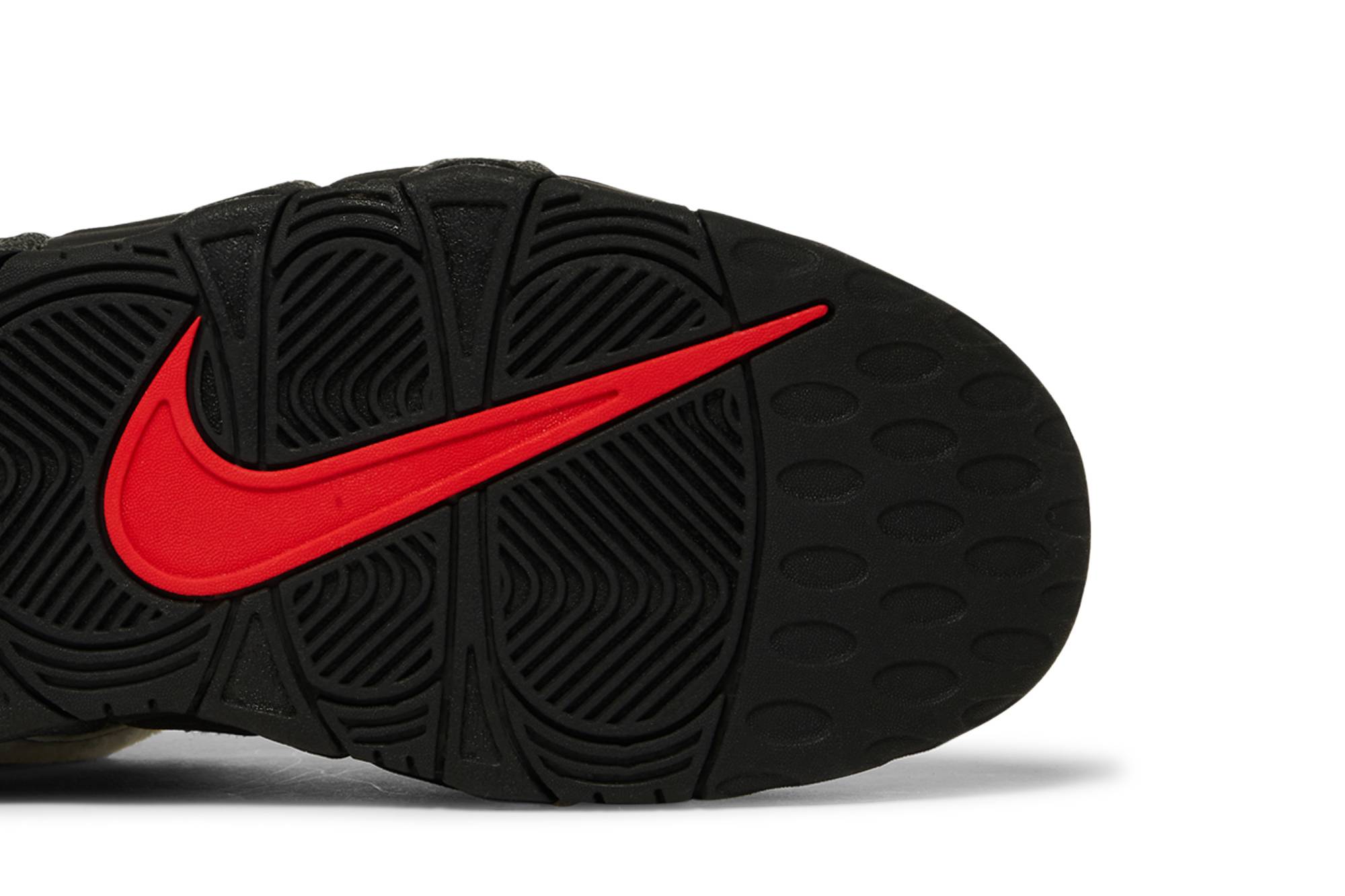 Purchase (Sekolah Dasar) Nike Air More Uptempo 'Hitam Putih Fleece' DQ7780-001