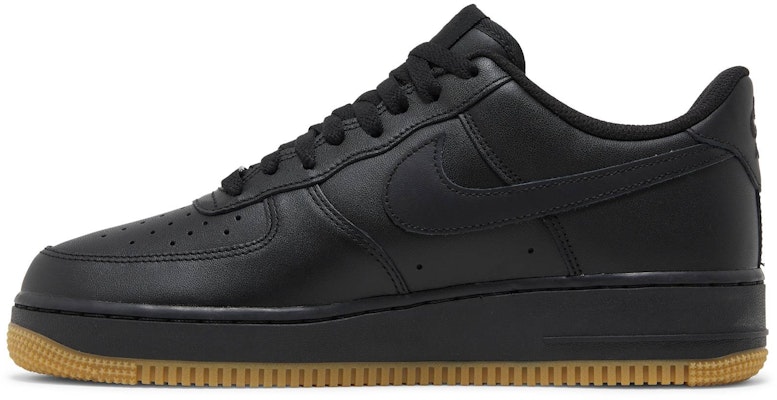Nike air force 1 2025 low black gum sole