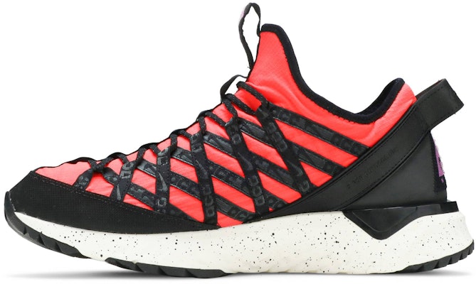 Nike React Terra Gobe ACG 'Bright Crimson' - Merah Terang BV6344-600 Lookbook Nike React Terra Gobe ACG 'Bright Crimson' - Merah Terang BV6344-600