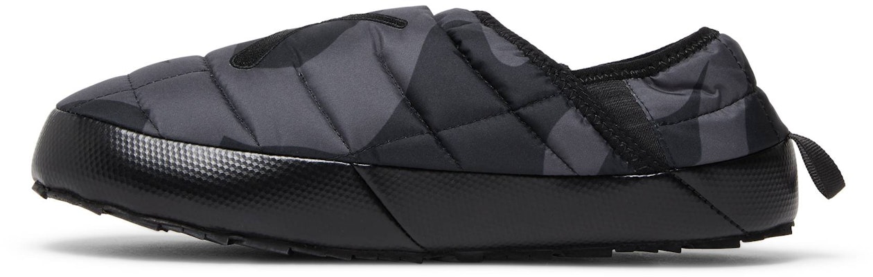 KAWS x The North Face ThermoBall Traction Mule VP 'Black Print' NF0A7W6J-7IL Lookbook KAWS x The North Face ThermoBall Traction Mule VP 'Black Print' NF0A7W6J-7IL