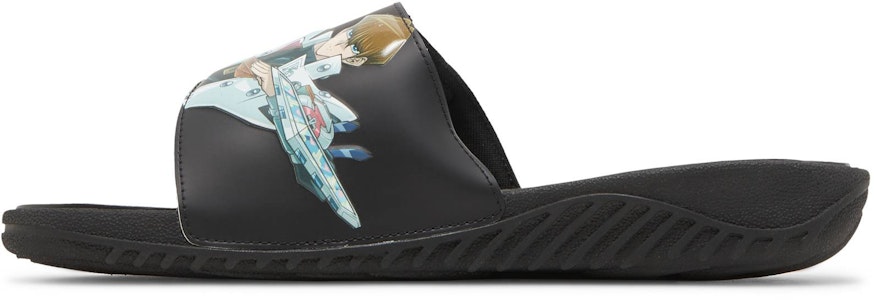 阿迪达斯滑板拖鞋“游戏王 蓝眼白龙” 绑带款 HQ4276 Lookbook 阿迪达斯滑板拖鞋“游戏王 蓝眼白龙” 绑带款 HQ4276