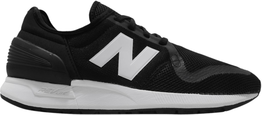 Black and white new balance 247 hotsell