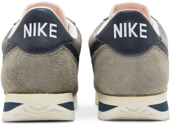 나이키 코르테즈 "조지타운"   (43 characters) FD0653-001 Details for 나이키 코르테즈 "조지타운"   (43 characters) FD0653-001