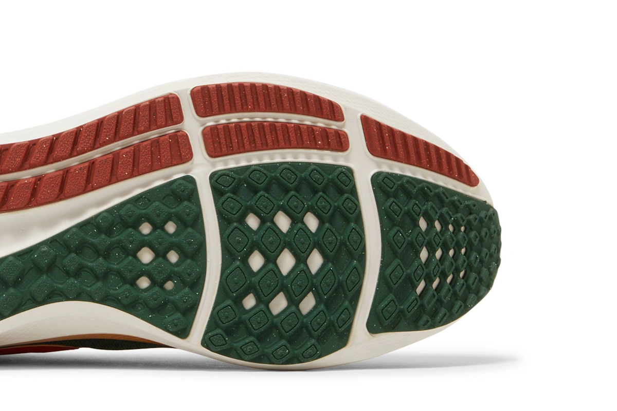 Hola Lou x Nike Air Zoom Pegasus 39 A.I.R. 'Gorge Green/Yell Brown' DO9500-300