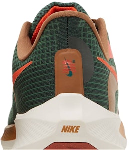 홀라 루 x 나이키 에어 줌 페가수스 39 A.I.R. '협곡 녹색/황갈색' DO9500-300 Sizing 홀라 루 x 나이키 에어 줌 페가수스 39 A.I.R. '협곡 녹색/황갈색' DO9500-300