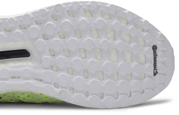 Ultra boost clima solar yellow 2024 on feet