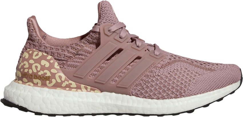 adidas-ultra-boost-5-0-dna-magic-mauve-leopard-wmns