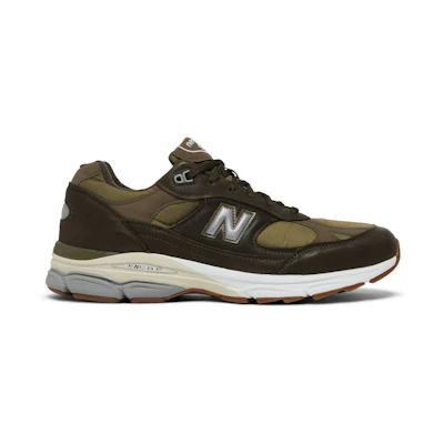 NB 991.9 Made in England 'Lakeside Pack'
