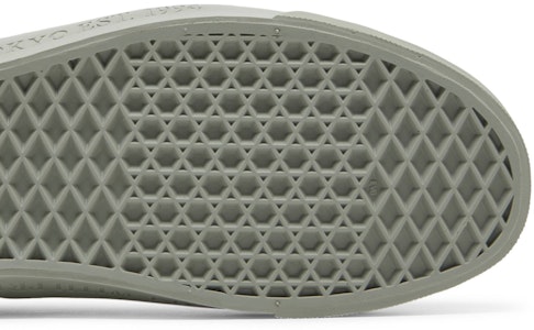 Neighborhood x Vans Era 95 DX 'Seagrass' Sneakers Hijau Putih VN0A7Q5ZSQJ Purchase Neighborhood x Vans Era 95 DX 'Seagrass' Sneakers Hijau Putih VN0A7Q5ZSQJ