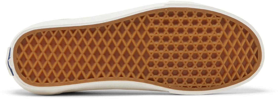Vans 经典款 VR3 LX '燕麦色' VN0A5EDXB6F Shop Vans 经典款 VR3 LX '燕麦色' VN0A5EDXB6F