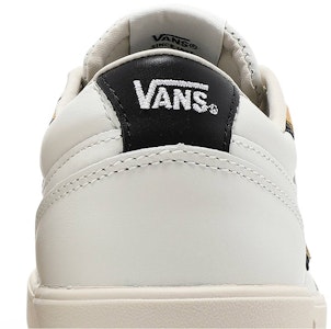 Vans Lowland CC 'Bolt' Sepatu Sneakers VN0A54MG080 Sizing Vans Lowland CC 'Bolt' Sepatu Sneakers VN0A54MG080