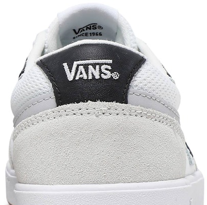 Staple x Vans Lowland ComfyCush 'White' VN0A4TZYVTW Sizing Staple x Vans Lowland ComfyCush 'White' VN0A4TZYVTW