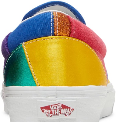 Vans Classic Slip-On 'Pride - Patchwork' Lelaki & Wanita VN0A33TB44B Sizing Vans Classic Slip-On 'Pride - Patchwork' Lelaki & Wanita VN0A33TB44B
