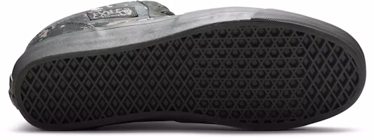 Shop WTAPS x Vans Half Cab LX '數碼迷彩' VN0A3DP6U9V