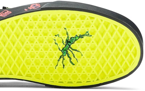 The Nightmare Before Christmas x Vans Classic Slip-On 'Oogie Boogie' Sepatu VN0A4BV3TA5 Purchase The Nightmare Before Christmas x Vans Classic Slip-On 'Oogie Boogie' Sepatu VN0A4BV3TA5