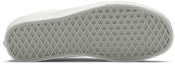 Shop Vans Classic Slip-On 'Kanvas Putih' VN000EYEW00