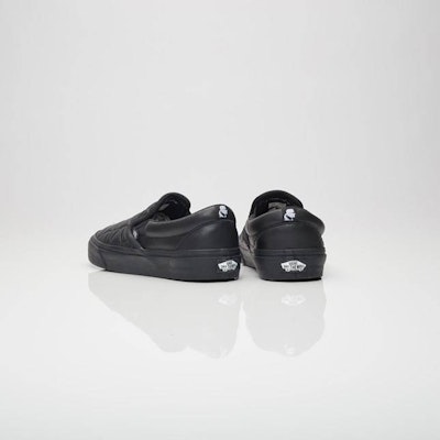 Karl Lagerfeld x Vans Classic Slip-On 'Quilt' Lelaran Quilted VN0A38F7OEI Lookbook Karl Lagerfeld x Vans Classic Slip-On 'Quilt' Lelaran Quilted VN0A38F7OEI