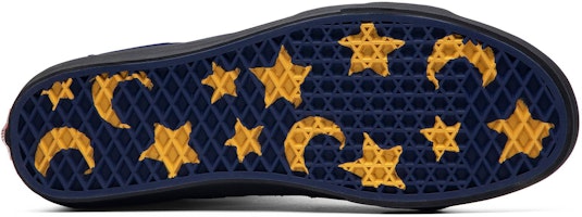 Disney x Vans Sk8-Hi 'El Aprendiz de Hechicero' VN0A38GEUPP Shop Disney x Vans Sk8-Hi 'El Aprendiz de Hechicero' VN0A38GEUPP