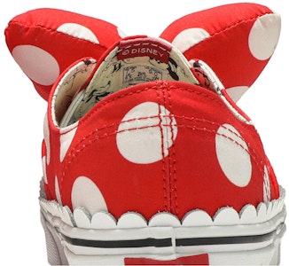 Disney x Vans Authentic Gore 'Lazo de Minnie' VN0A38ETUJ3 Sizing Disney x Vans Authentic Gore 'Lazo de Minnie' VN0A38ETUJ3