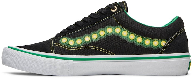 Shake Junt x Vans Old Skool Pro 'Hitam Hijau' VN0A45JC0V4 Lookbook Shake Junt x Vans Old Skool Pro 'Hitam Hijau' VN0A45JC0V4