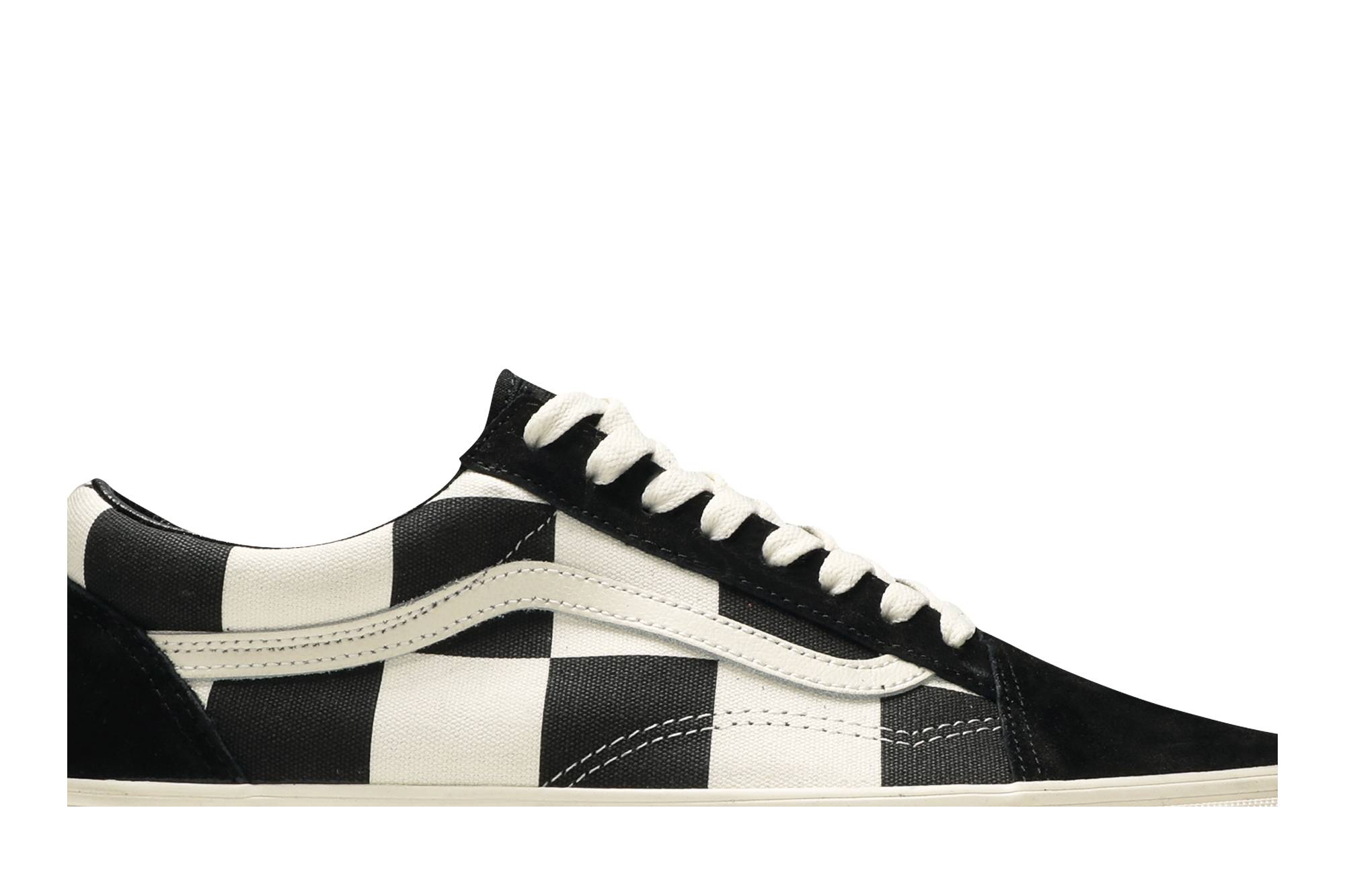 Order Vans Old Skool 'Oversize Checkerboard - Hitam Putih' VN0A5AO95WS