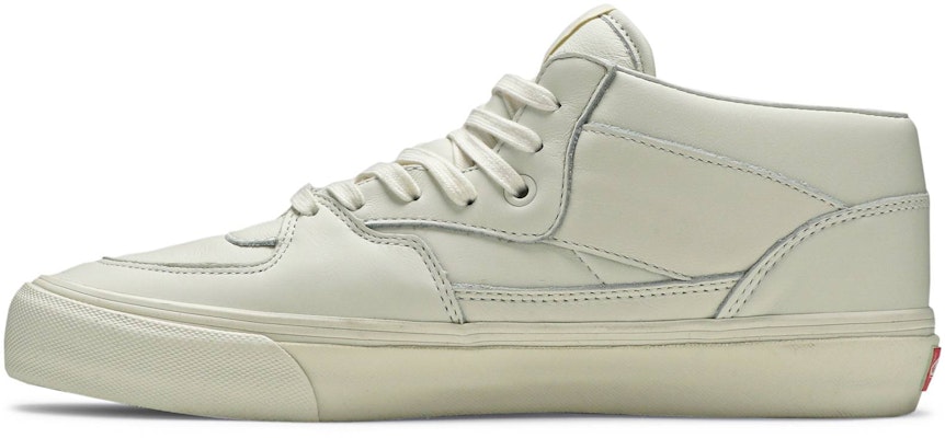 Vans 半高帮 LX 皮革‘棉花糖’ VN0A3DP6FH9 Lookbook Vans 半高帮 LX 皮革‘棉花糖’ VN0A3DP6FH9