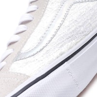 Supreme x Vans Old Skool Pro Iridiscente 'Blanco' VN000ZD4JIO Lookbook Supreme x Vans Old Skool Pro Iridiscente 'Blanco' VN000ZD4JIO