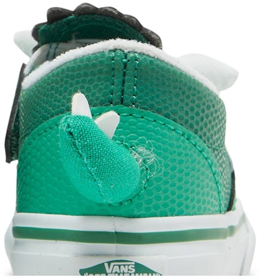 Vans 无带滑板鞋V ‘三角龙’ VN0A4UWD17L Sizing Vans 无带滑板鞋V ‘三角龙’ VN0A4UWD17L