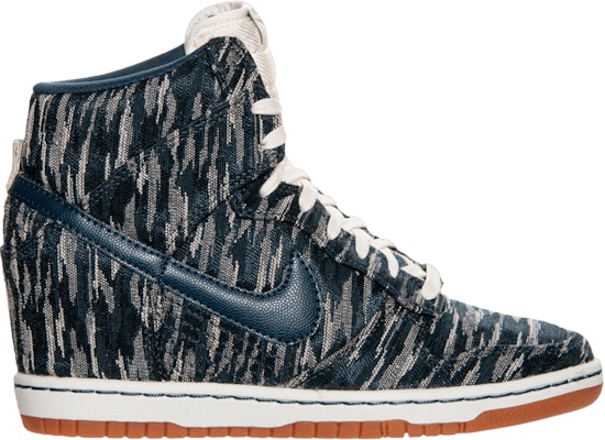 Nike zebra dunks high hot sale