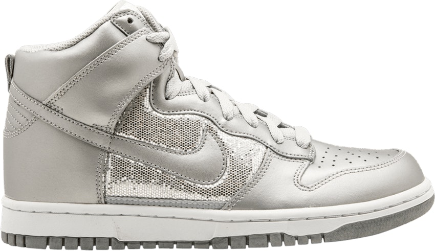 Silver nike dunks high best sale