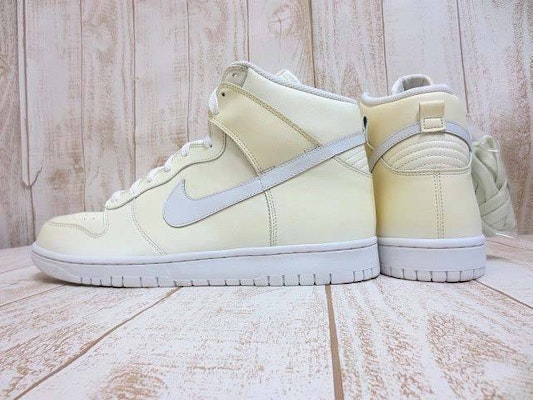 Nike dunk high tops sales glow in the dark