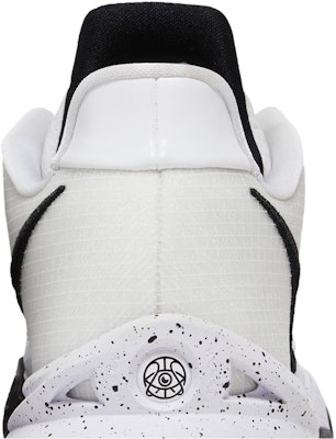 Nike Kyrie Low 4 TB 'Putih' DM5041-100 Sizing Nike Kyrie Low 4 TB 'Putih' DM5041-100