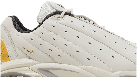 NOCTA x Nike Hot Step Air Terra 'Champagne' Sepatu Olahraga DH4692-003 Order NOCTA x Nike Hot Step Air Terra 'Champagne' Sepatu Olahraga DH4692-003