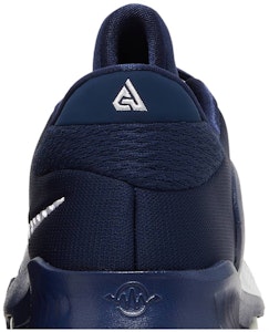 Nike Zoom Freak 4 TB 'Midnight Navy' - Biru Gelap Tengah Malam DO9679-400 Sizing Nike Zoom Freak 4 TB 'Midnight Navy' - Biru Gelap Tengah Malam DO9679-400